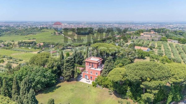 casa indipendente in vendita a Grottaferrata