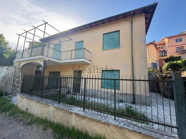 casa indipendente in vendita a Grottaferrata