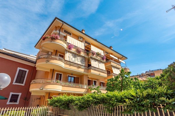appartamento in vendita a Grottaferrata in zona Molara