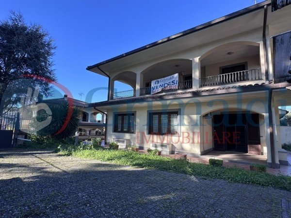 casa indipendente in vendita a Grottaferrata