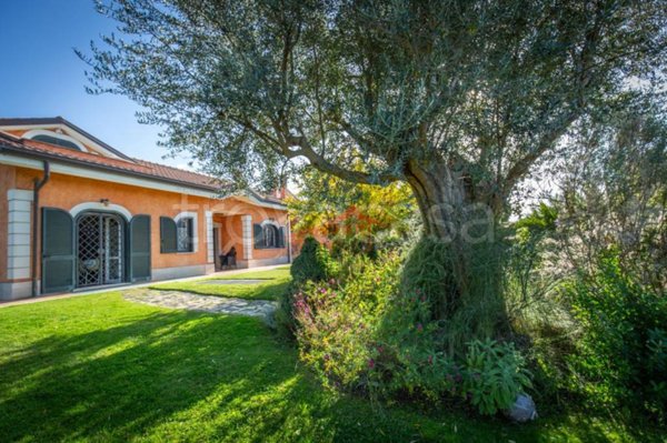 casa indipendente in vendita a Grottaferrata in zona Molara