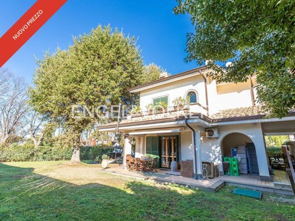 casa indipendente in vendita a Grottaferrata in zona Molara