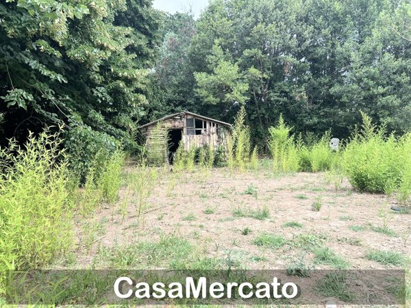 locale di sgombero in vendita a Grottaferrata