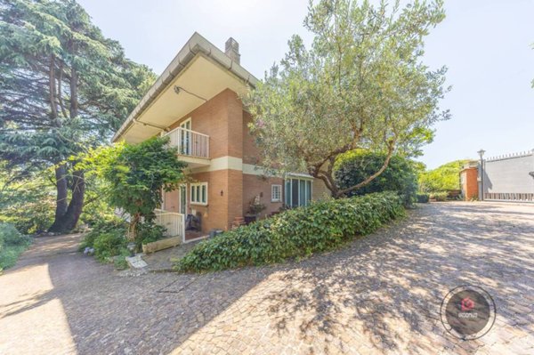 casa indipendente in vendita a Grottaferrata in zona Molara