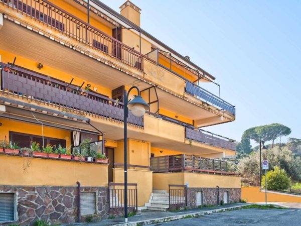 appartamento in vendita a Grottaferrata in zona Molara