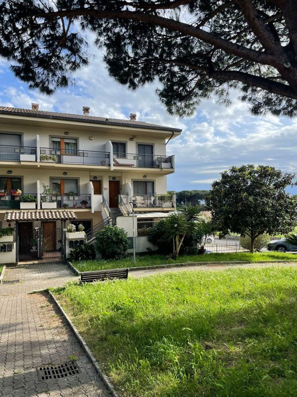 appartamento in vendita a Grottaferrata in zona Molara