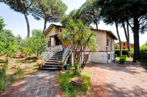 casa indipendente in vendita a Grottaferrata in zona Molara