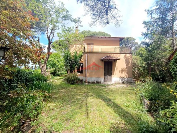 casa indipendente in vendita a Grottaferrata in zona Molara