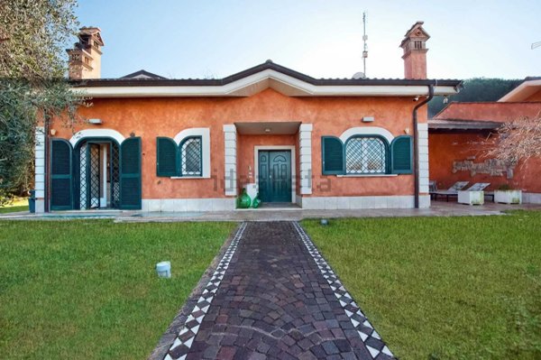 casa indipendente in vendita a Grottaferrata in zona Molara