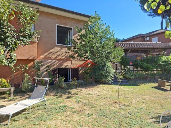 casa indipendente in vendita a Grottaferrata