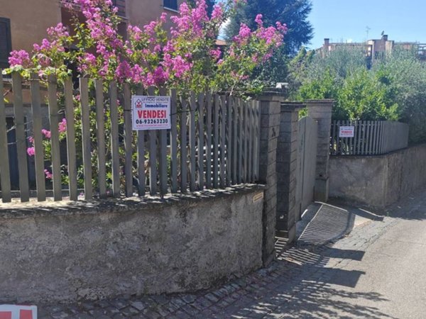 appartamento in vendita a Grottaferrata in zona Molara
