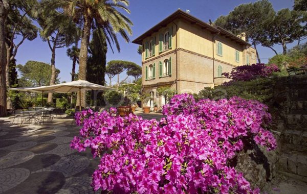 casa indipendente in vendita a Grottaferrata