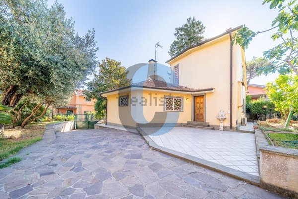 casa indipendente in vendita a Grottaferrata