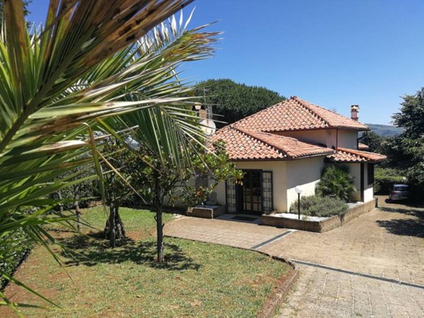 casa indipendente in vendita a Grottaferrata
