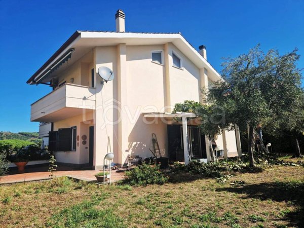 casa indipendente in vendita a Grottaferrata