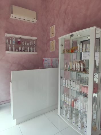 negozio in vendita a Grottaferrata