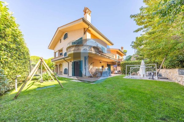 casa indipendente in vendita a Grottaferrata