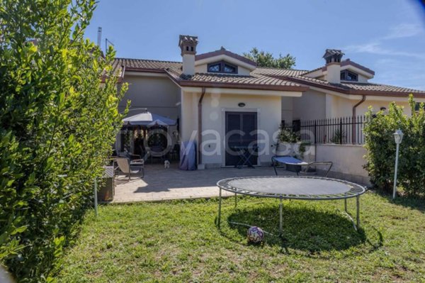 casa indipendente in vendita a Grottaferrata