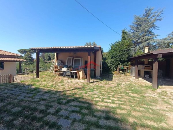 casa indipendente in vendita a Grottaferrata in zona Molara