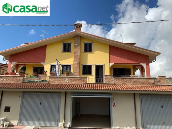 casa indipendente in vendita a Guidonia Montecelio in zona Pichini
