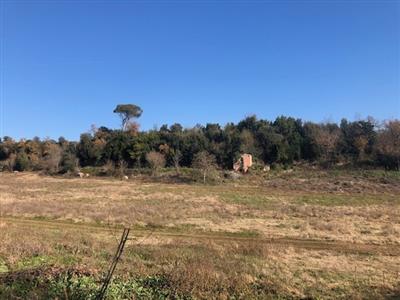 terreno edificabile in vendita a Guidonia Montecelio in zona Guidonia