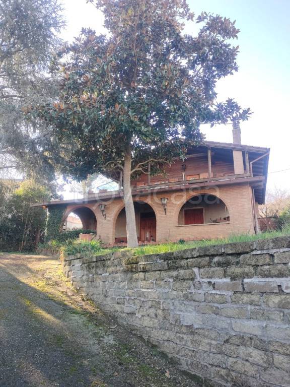 villa in vendita a Guidonia Montecelio in zona Villanova