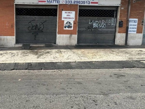 negozio in vendita a Guidonia Montecelio