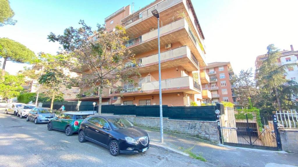 appartamento in vendita a Guidonia Montecelio in zona Colleverde