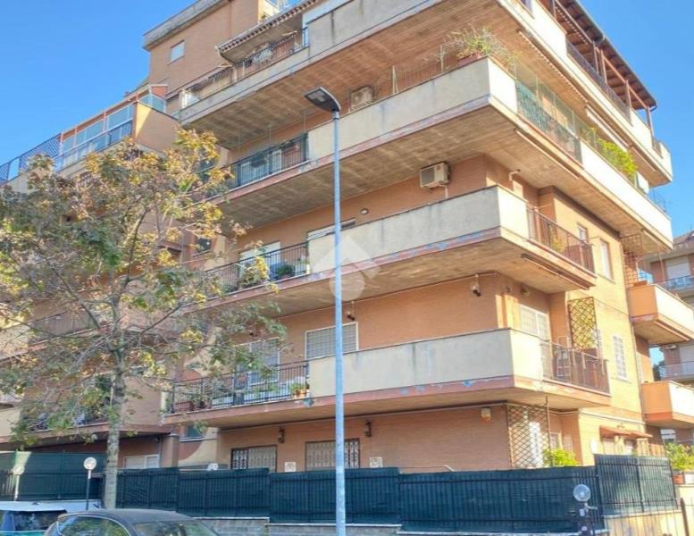 appartamento in vendita a Guidonia Montecelio in zona Colleverde