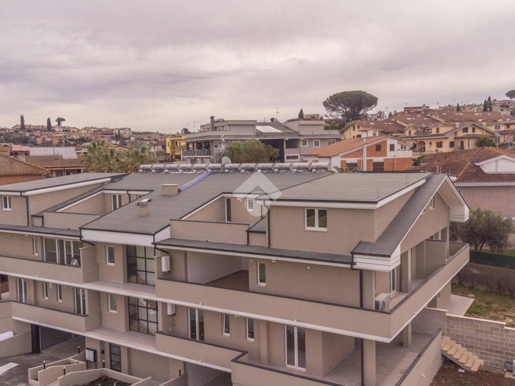 appartamento in vendita a Guidonia Montecelio in zona Marco Simone