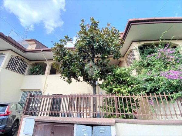 casa indipendente in vendita a Guidonia Montecelio in zona Colleverde