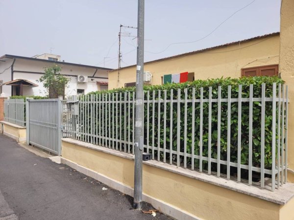 intera palazzina in vendita a Guidonia Montecelio in zona Villalba