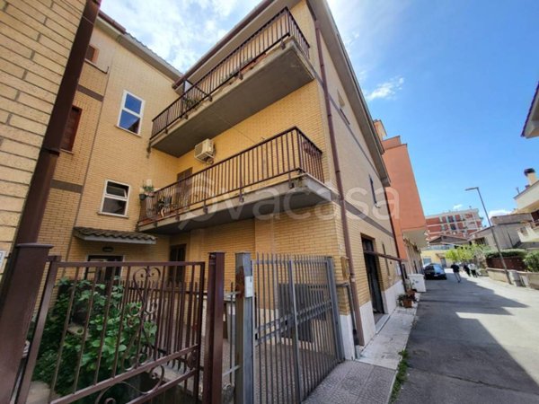 appartamento in vendita a Guidonia Montecelio in zona Villalba