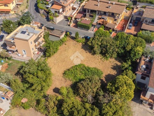 terreno agricolo in vendita a Guidonia Montecelio in zona Marco Simone