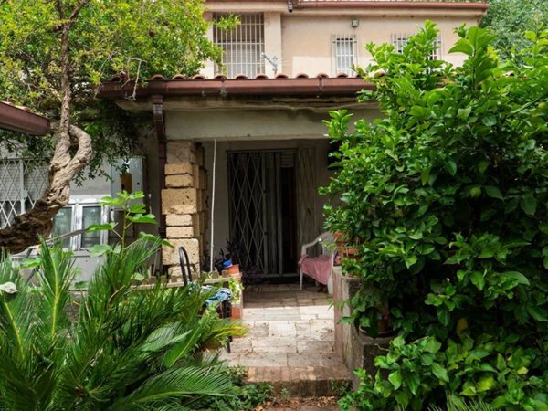 casa indipendente in vendita a Guidonia Montecelio