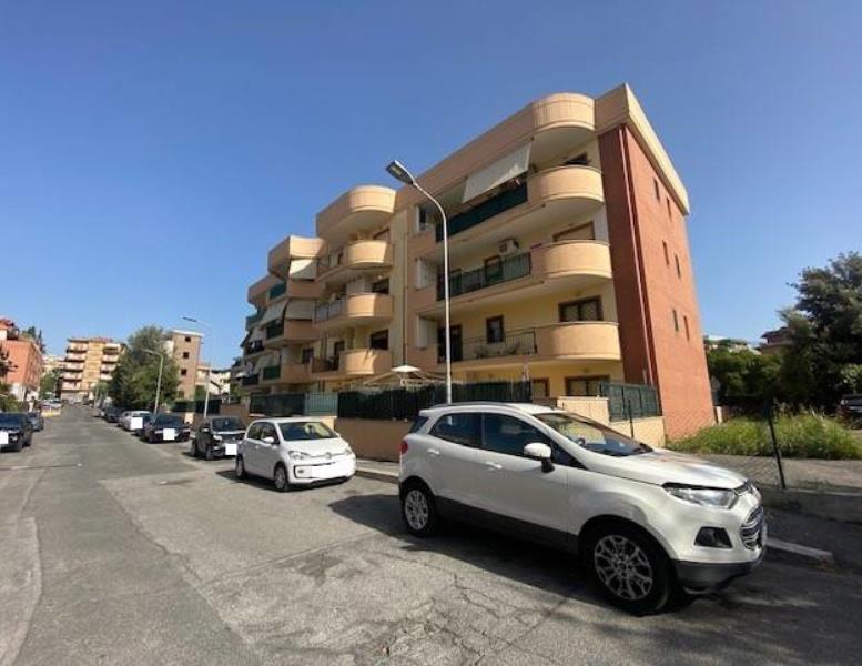 appartamento in vendita a Guidonia Montecelio in zona Guidonia
