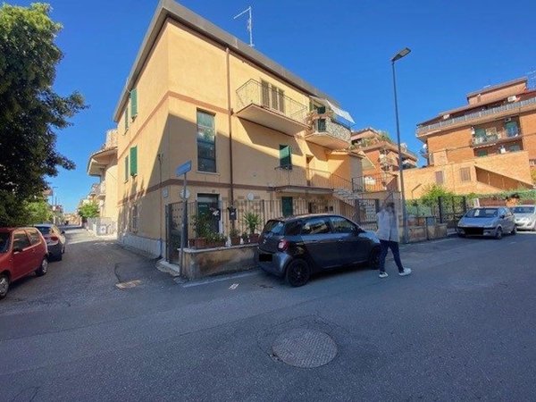 appartamento in vendita a Guidonia Montecelio in zona Villanova