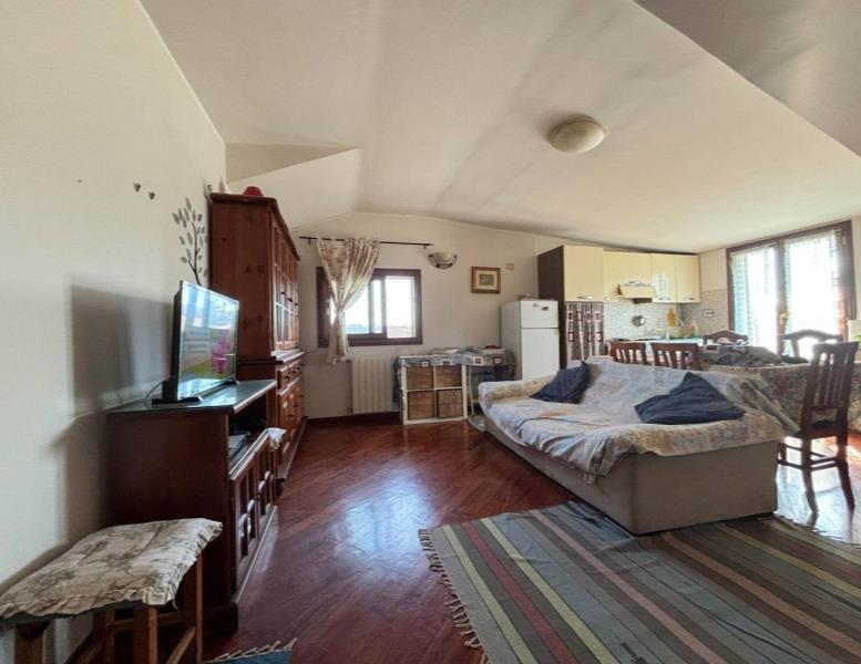 casa indipendente in vendita a Guidonia Montecelio in zona Marco Simone