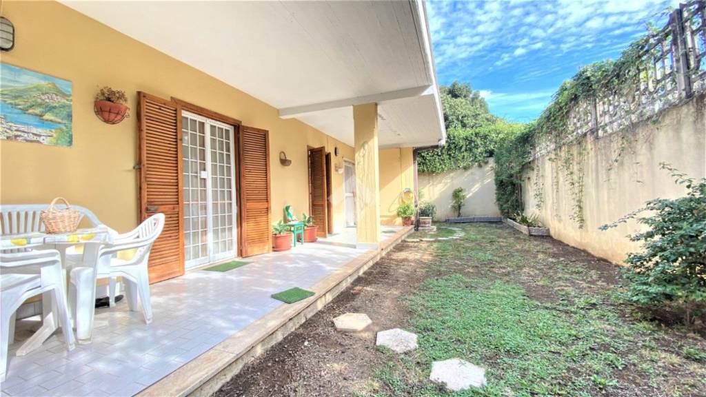 casa indipendente in vendita a Guidonia Montecelio