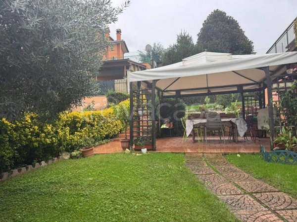 casa indipendente in vendita a Guidonia Montecelio in zona Pichini
