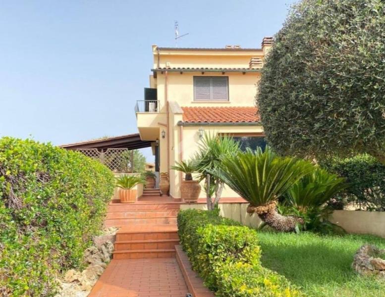casa indipendente in vendita a Guidonia Montecelio