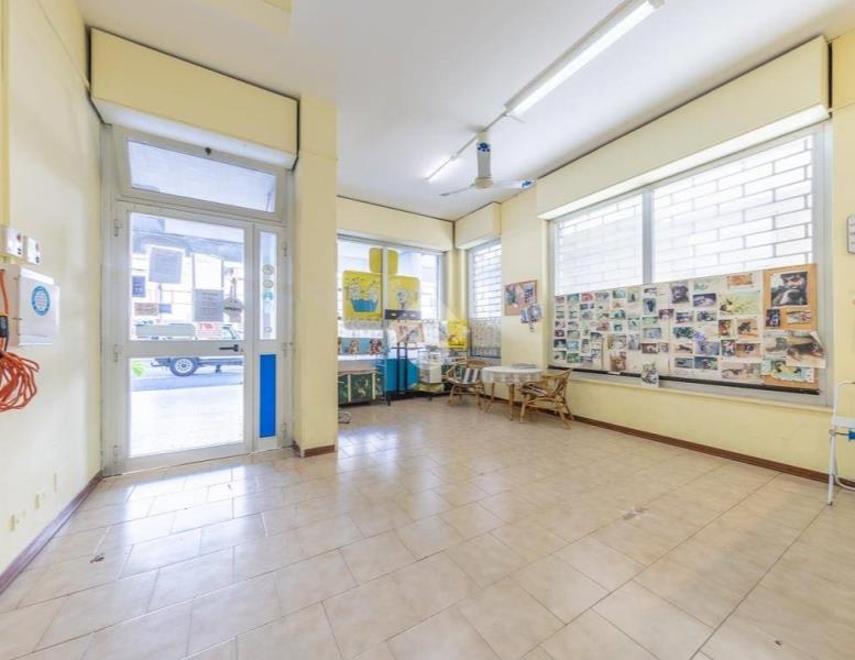 negozio in vendita a Guidonia Montecelio