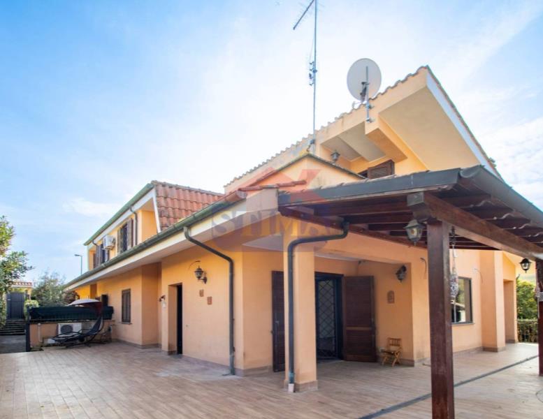 casa indipendente in vendita a Guidonia Montecelio