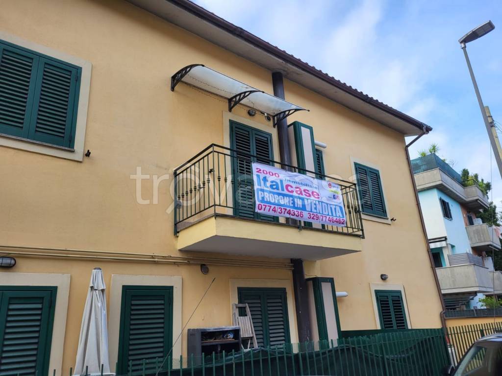 appartamento in vendita a Guidonia Montecelio in zona Villalba