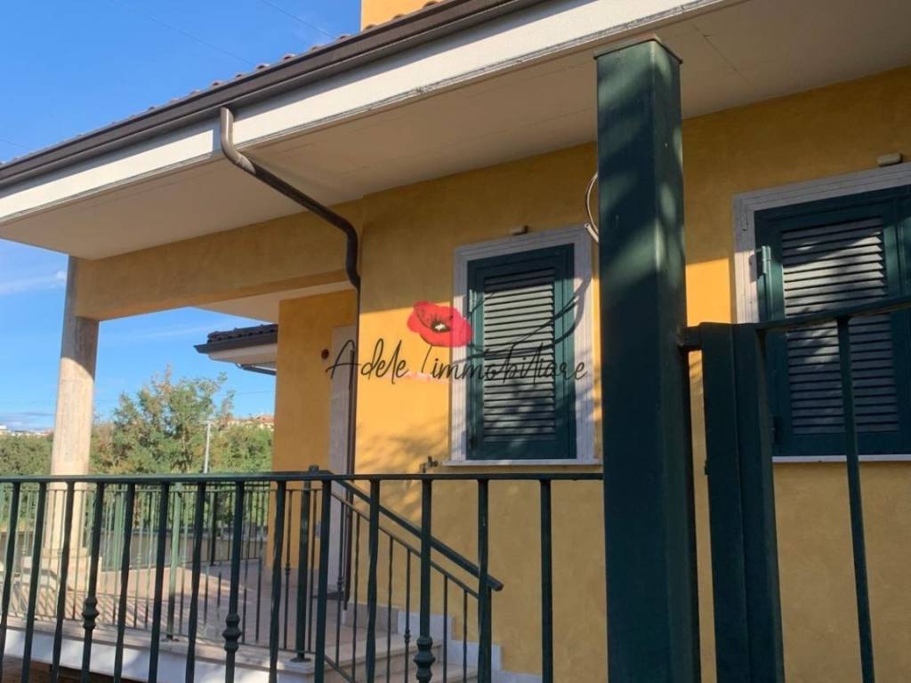 appartamento in vendita a Guidonia Montecelio in zona Guidonia