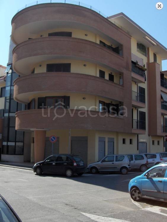 appartamento in vendita a Guidonia Montecelio in zona Guidonia