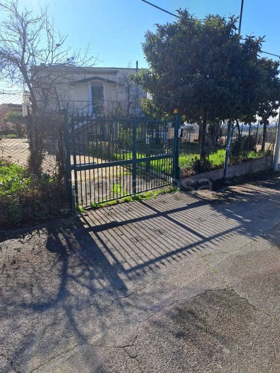 casa indipendente in vendita a Guidonia Montecelio in zona Marco Simone