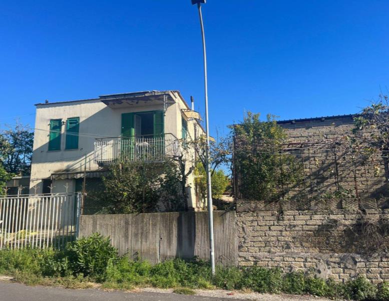 casa indipendente in vendita a Guidonia Montecelio in zona Marco Simone