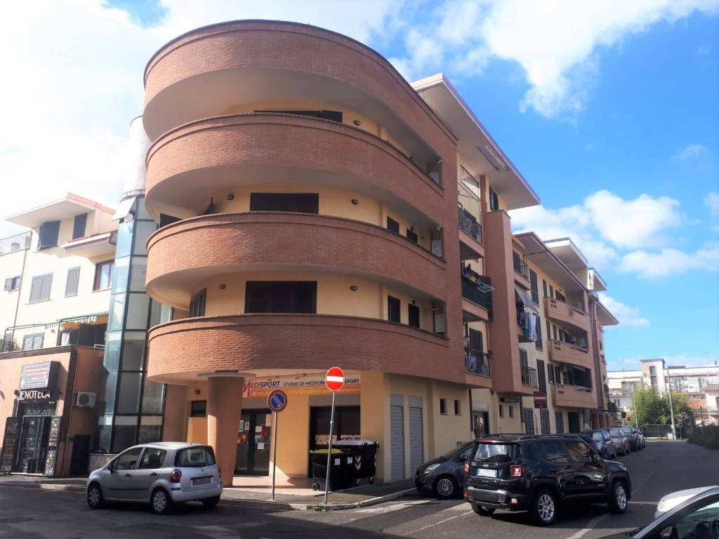 appartamento in vendita a Guidonia Montecelio