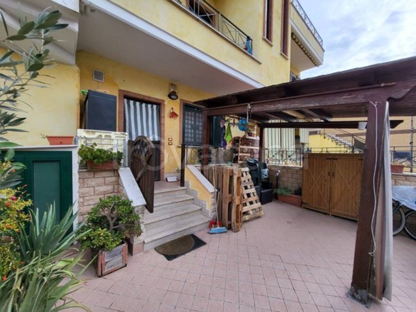 appartamento in vendita a Guidonia Montecelio in zona Villalba
